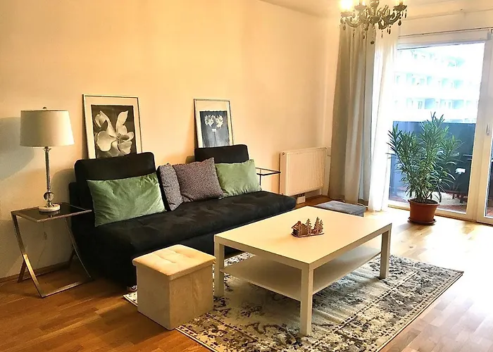 Apartment 2 Bedroom Next To Metro U1 And Pr Garage *